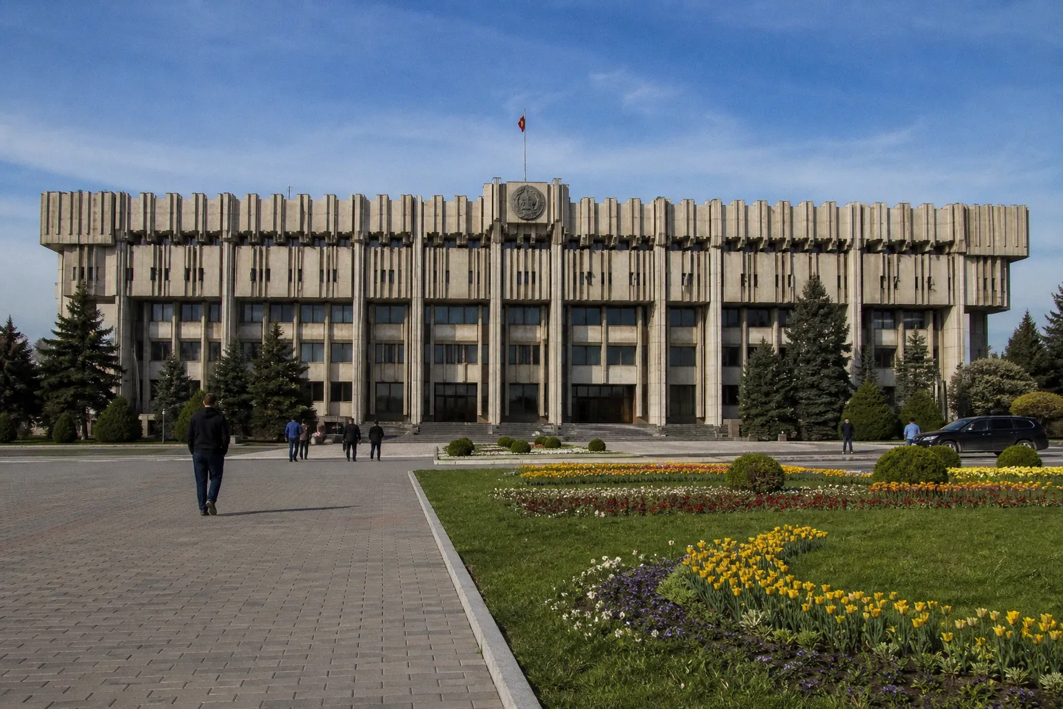 Давление в соцсетях: как администрация президента Кыргызстана составляет списки критиков