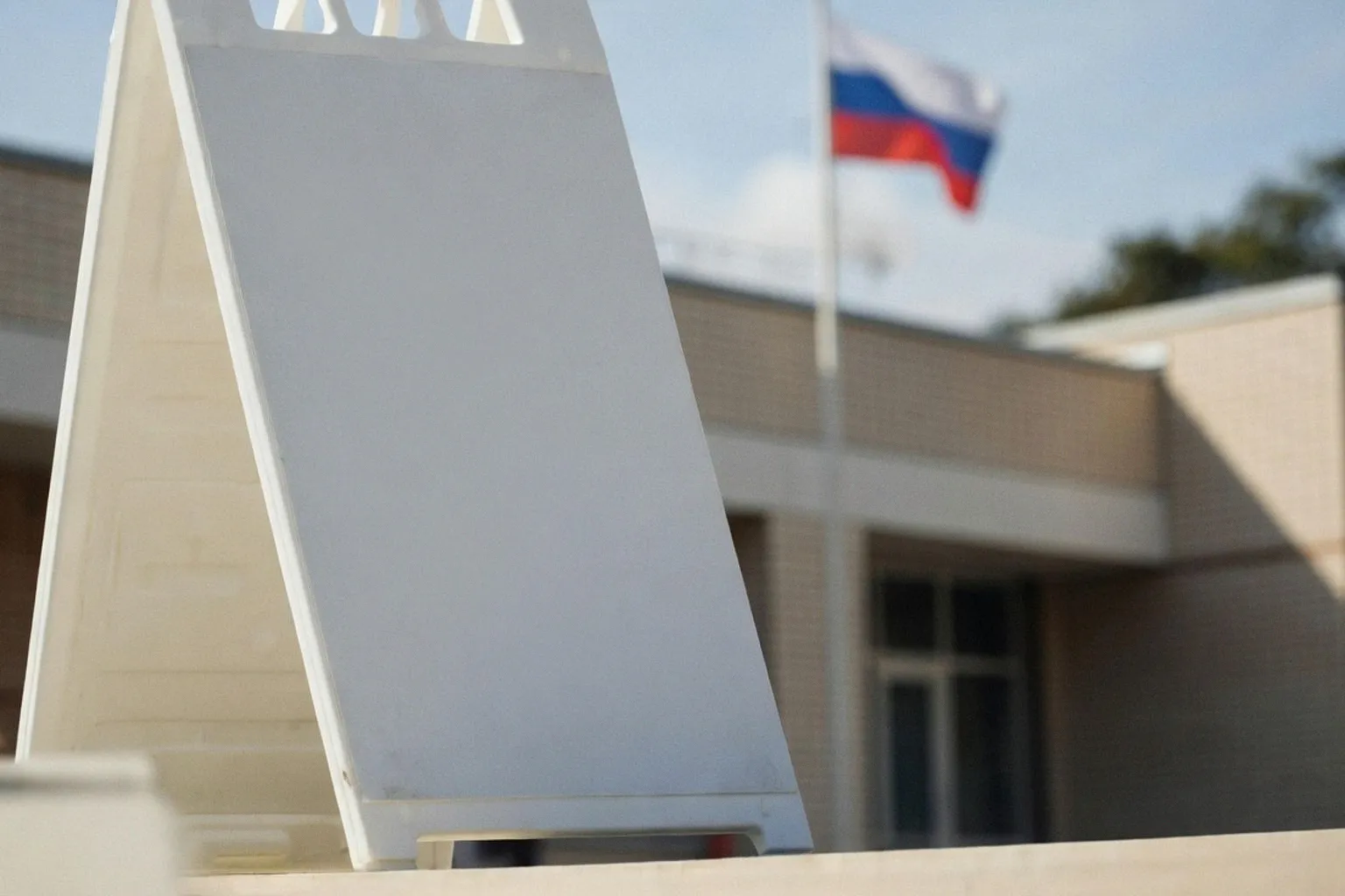 ИИ-фейки и выборы в США: как отличить реальные угрозы от медийного шума
