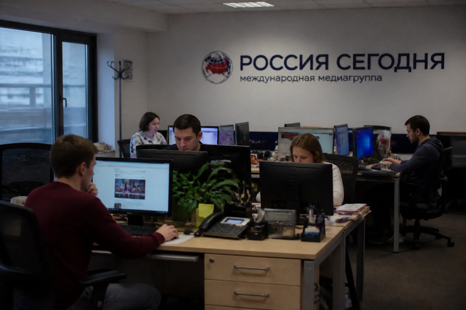Во Франции считают, что Россия пытается влиять на выборы через фейки под видом СМИ