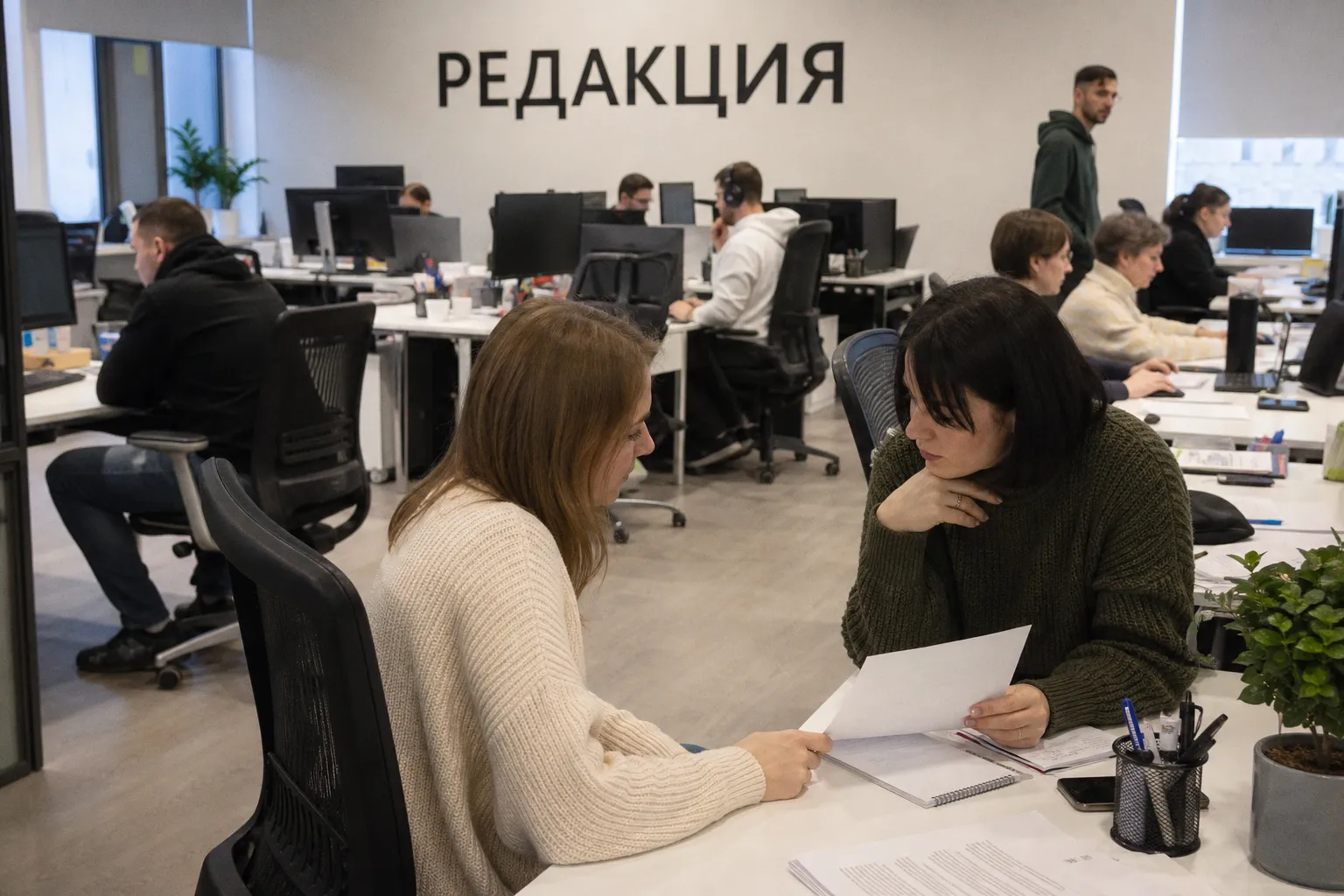 Выявление и предотвращение фейковых новостей, создаваемых искусственным интеллектом.